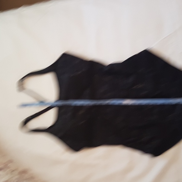 Swimsuit - Picture 3 of 9